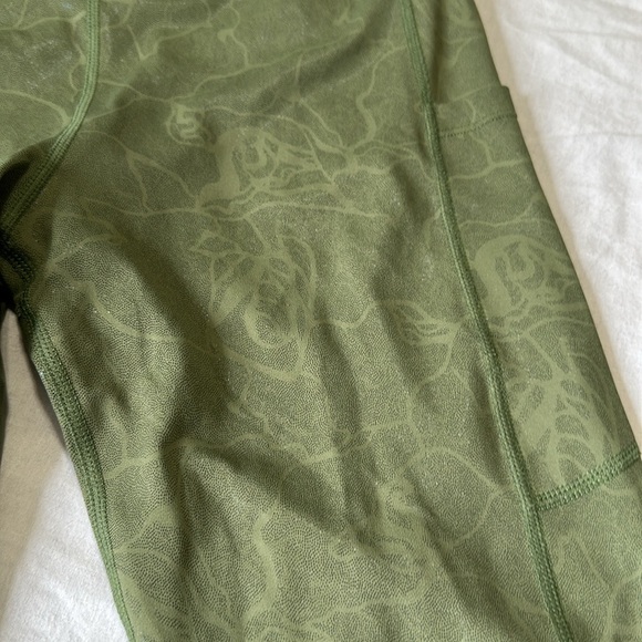 Zyia Olive Maze Pocket Light N Tight size 6-8 - Picture 3 of 6